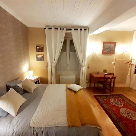 Manoir Tregont Mab Bed & Breakfast Кимпер Екстериор снимка