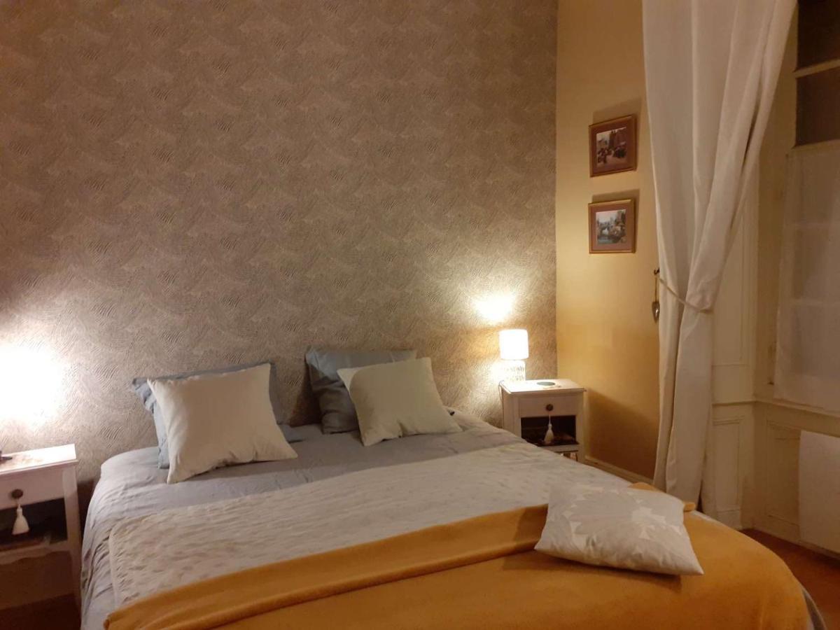 Manoir Tregont Mab Bed & Breakfast Кимпер Екстериор снимка