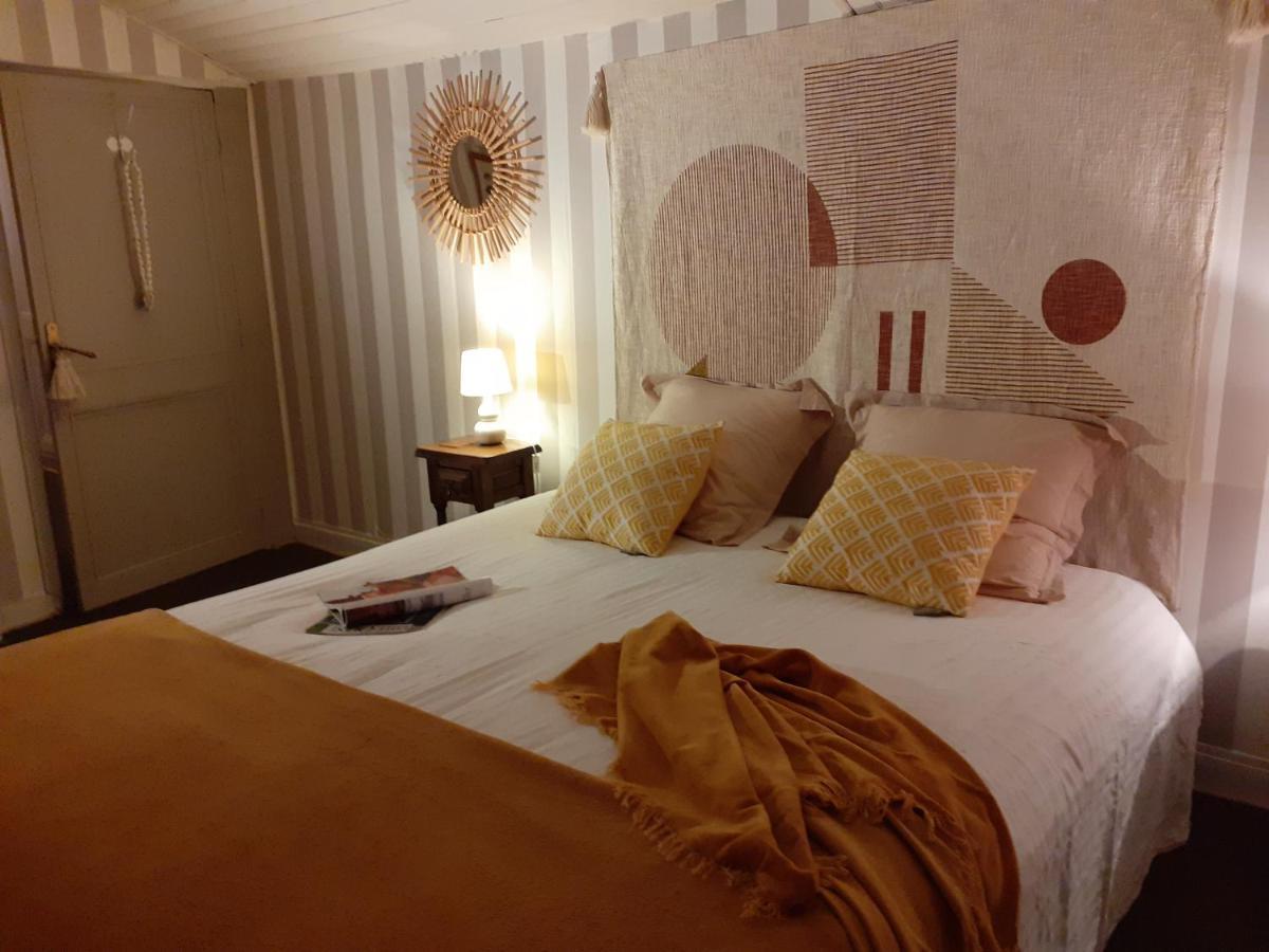 Manoir Tregont Mab Bed & Breakfast Кимпер Екстериор снимка