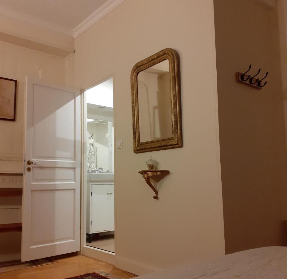 Manoir Tregont Mab Bed & Breakfast Кимпер Екстериор снимка