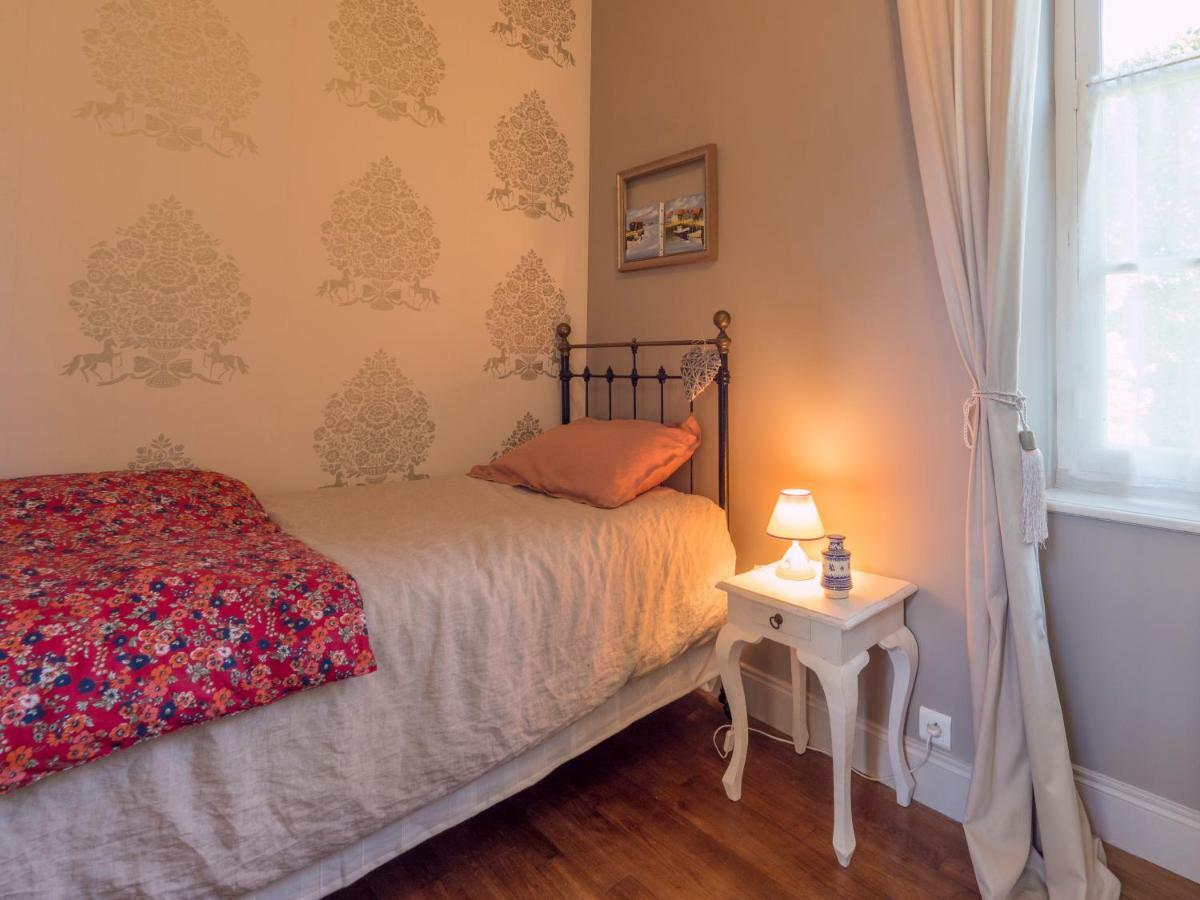 Manoir Tregont Mab Bed & Breakfast Кимпер Екстериор снимка
